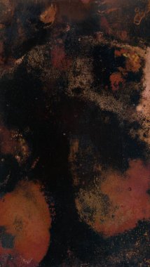 Web sitesi ya da mobil cihazlar için metin ya da resim için fotokopi alanı olan paslı paslı metal doku arkaplanı üzerinde bazı leke ve lekeler bulunan eski oksitlenmiş bakırın klasik dokusu.