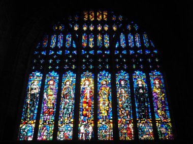 Chester mı? Cheshire, Birleşik Krallık - 20 Mart 2024: Chester Katedrali 'nin batı penceresi W. T. Carter Shapland 1961