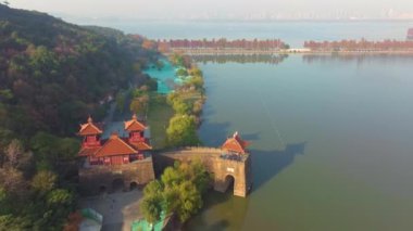 Hubei Wuhan Doğu Gölü Sahnesi Sonbahar Hava Fotoğrafçılık Sahnesi