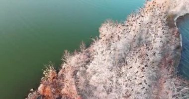 Luoyan Adası Sahne Bölgesi, Doğu Gölü, Wuhan 'da sonbahar manzarası.