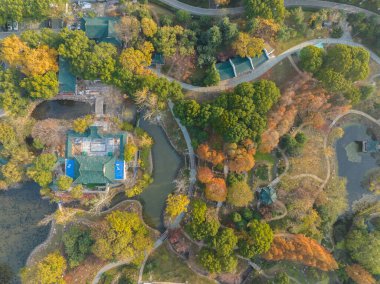 Wuhan Yuehu Parkı sonbahar manzarası Hubei, Çin