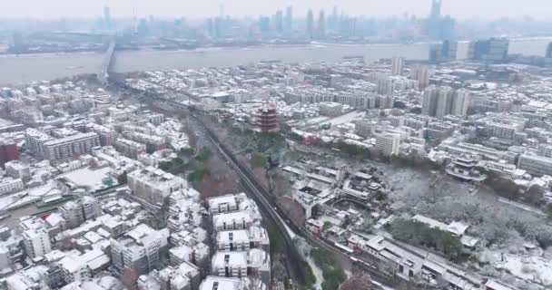 Wuhan Yellow Crane Tower Park Winter Snow Scenery — Vídeos de Stock