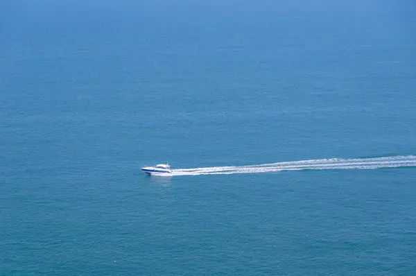 stock image Spring seaside scenery of Binhai Road in Dalian, Liaoning province, China