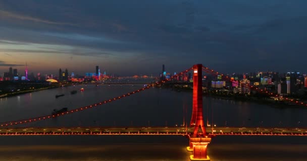 Wuhan Verano Ciudad Monumentos Horizonte Puesta Sol Vista Nocturna — Vídeo de stock