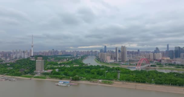 Wuhan Summer City Landmark Sceneria Sky Line — Wideo stockowe