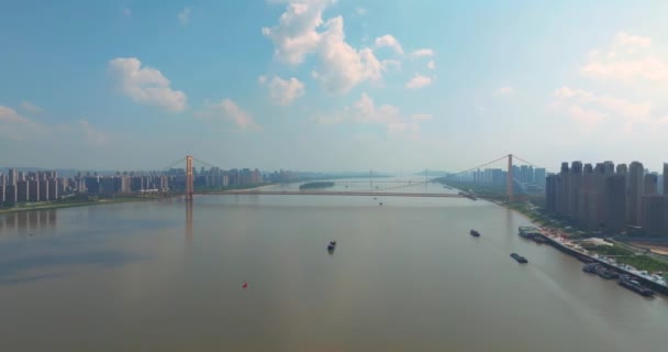 Paisajes Wuhan Summer City Landmark Sky Line — Vídeo de stock