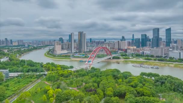 武漢夏の都市ランドマークとスカイラインの風景タイムラプス写真 — ストック動画