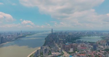 Wuhan Şehri ve Skyline Manzaraları  
