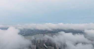 Wuhan Şehri ve Skyline Manzaraları  