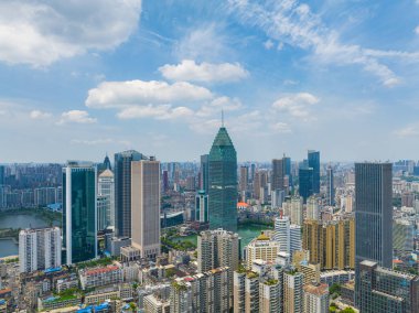 Wuhan CBD yüksek katlı gökyüzü manzarası