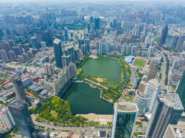 Wuhan CBD yüksek katlı gökyüzü manzarası