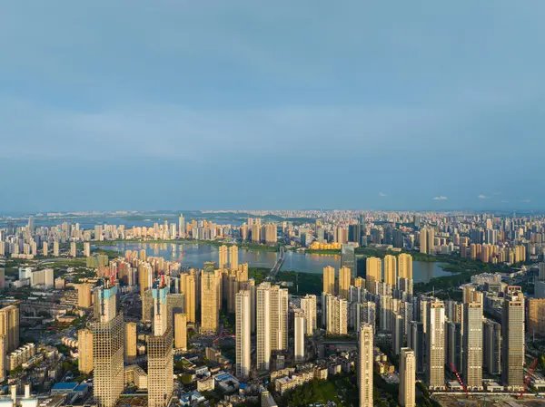 Wuhan City Punkt Orientacyjny Skyline Krajobrazy — Zdjęcie stockowe