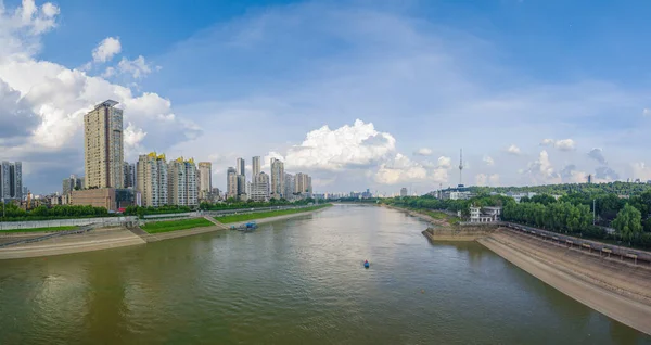 Rzeka Wuhan Yangtze Rzeka Han Czterech Brzegach Miasta Przepiękne Widoki — Zdjęcie stockowe