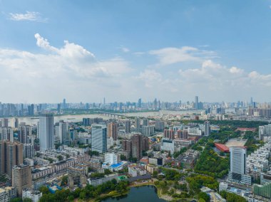 Wuhan Yaz Şehri Tarihi ve Skyline Manzarası