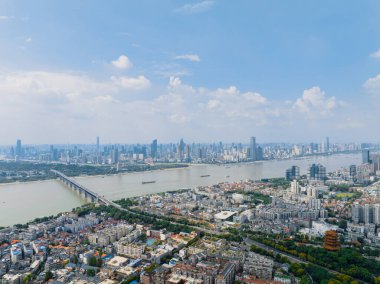 Wuhan Yaz Şehri Tarihi ve Skyline Manzarası