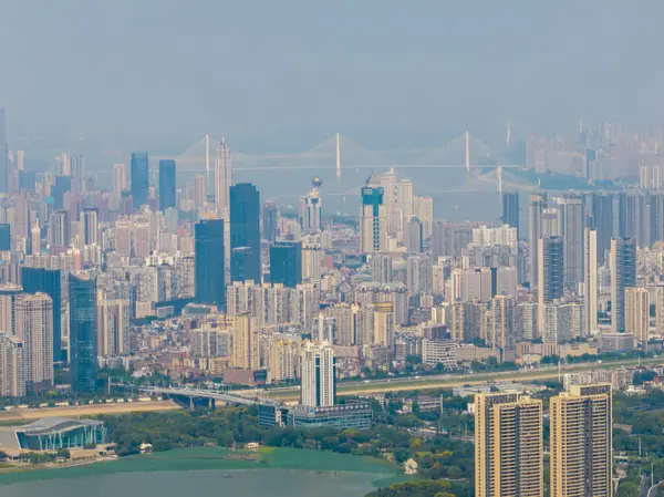 Wuhan Yaz Şehri Tarihi ve Skyline Manzarası