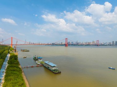 Wuhan Hanyang Yangsi Port Nehri Sahili