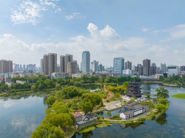 Wuhan Ziyang Gölü Parkı manzarası