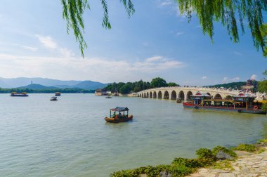 Pekin 'deki Yaz Sarayı Parkı manzarası