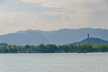 Pekin 'deki Yaz Sarayı Parkı manzarası