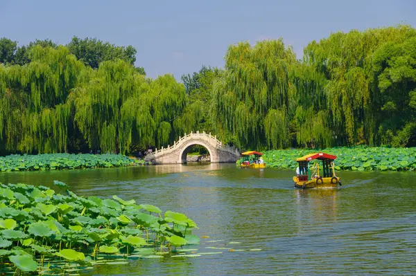 Pekin 'deki Eski Yaz Sarayı manzarası