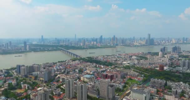 Paisaje Playa Del Río Wuhan Puente Del Río Yangtze — Vídeo de stock