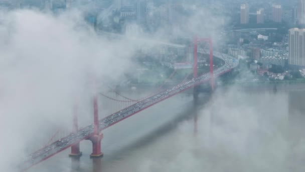 武漢川ビーチとヤンツェ川橋の景色 — ストック動画