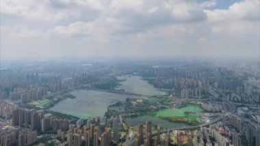 Wuhan Hayvanat Bahçesi ve Mo Shui Gölü Manzarası