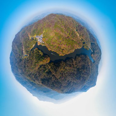 Wuhan Mu Lan Tianchi Manzarası Sonbahar Sonbaharı Sahnesi