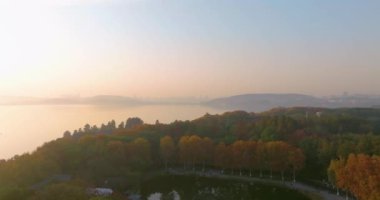 Wuhan Doğu Gölü Manzarası Sonbahar Manzarası