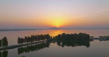 Wuhan Doğu Gölü Manzarası Sonbahar Manzarası