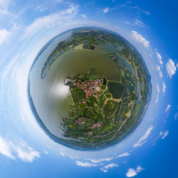 stock image Summer scenery of Baoan Lake Wetland Park in Huangshi, Hubei province