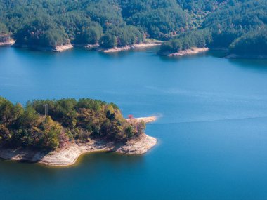 Cennetin sonbahar manzarası, Jiuzi Nehri, Luos, Çin