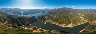 Cennetin sonbahar manzarası, Jiuzi Nehri, Luos, Çin