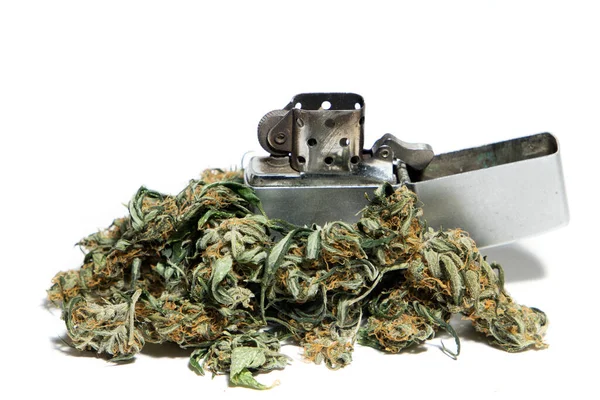 Pile Cannabis Bourgeon Marijuana Avec Briquet — Photo