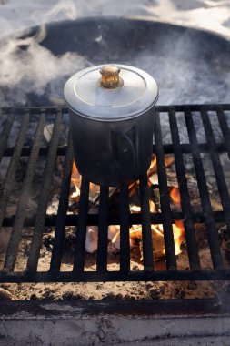 Izgaradaki tencere..