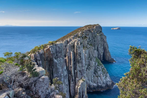 Zapierające Dech Piersiach Cape Hauy Znajduje Się Parku Narodowym Tasman Obrazy Stockowe bez tantiem