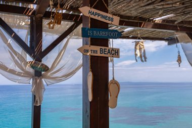 Yaz mevsimi mutluluğu Yunan adası Zakynthos 'ta bulunabilir