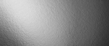 Üzerinde görünür detaylar olan gümüş metal levha. doku veya arkaplan