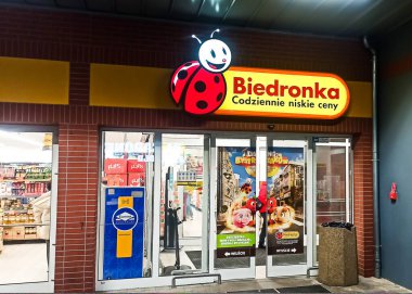 Poznan, Poland - 25 listopad 2022 - Biedronka chain store in Poznan