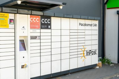 Bedzin, Polonya - 14.05. 2023 - Bedzin 'de bir ambalaj dolabı