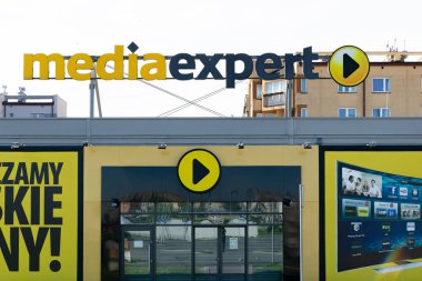 Bedzin, Polonya - 14.05. 2023 - Bedzin 'deki Media Expert mağazası