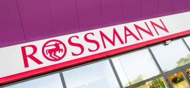 Bedzin, Polonya - 14.05. 2023 - Rossmann kozmetik mağazası Bedzin 'de