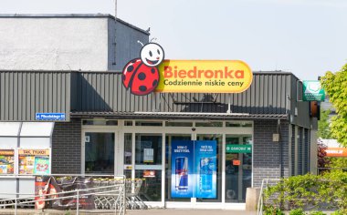 Bedzin, Polonya - 14.05. 2023 - Bedzin 'de Biedronka zincir mağazası