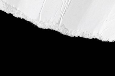 Siyah izole bir arkaplan üzerine beyaz bir kağıt parçası