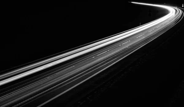 Белые Линии Автомобильных Огней Черном Фоне — стоковое фото