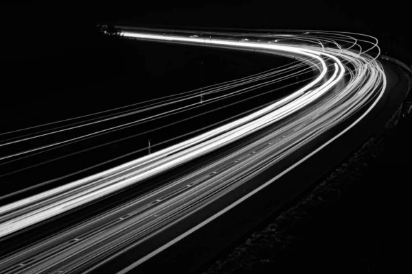 Λευκές Γραμμές Του Αυτοκινήτου Φώτα Μαύρο Φόντο — Φωτογραφία Αρχείου