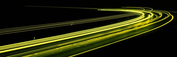 Żółte Światła Samochodu Nocy Długotrwałe Narażenie — Zdjęcie stockowe