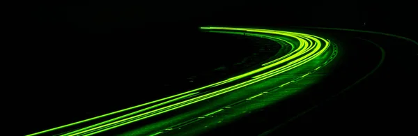 Zöld Autó Világít Éjszaka Hosszú Expozíció — Stock Fotó