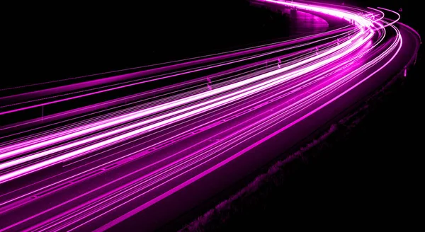 夜晚的紫罗兰车灯 长期接触 — 图库照片